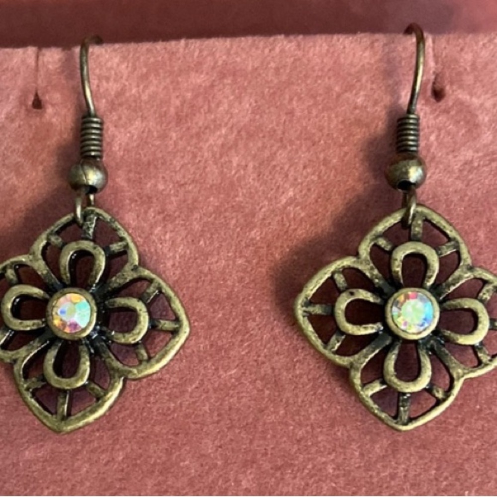 Cute Bronze metal earrings